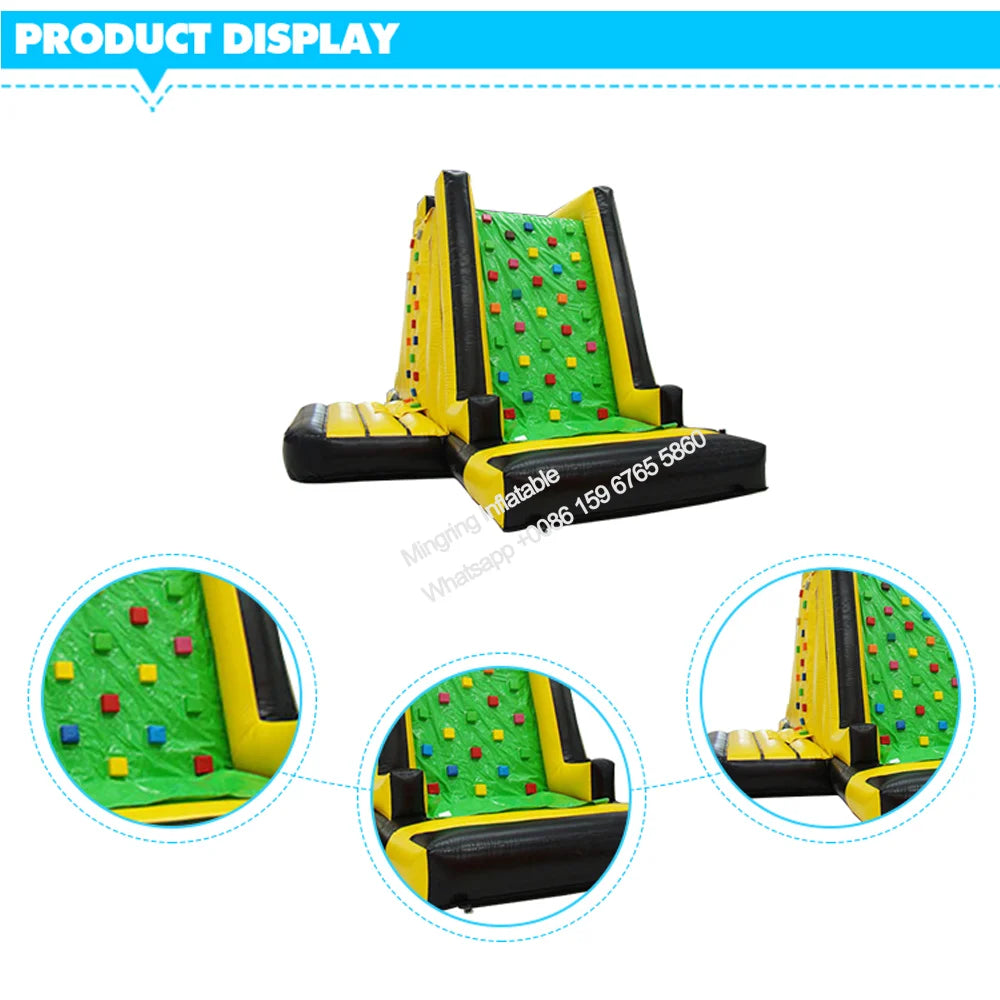 Enfants utilisant le mur d'escalade gonflable vert