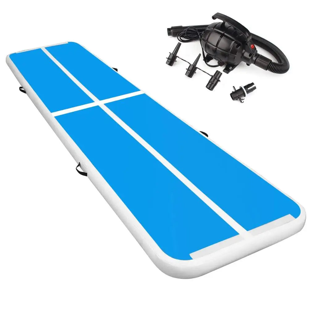Tapis gonflable air track installé en extérieur