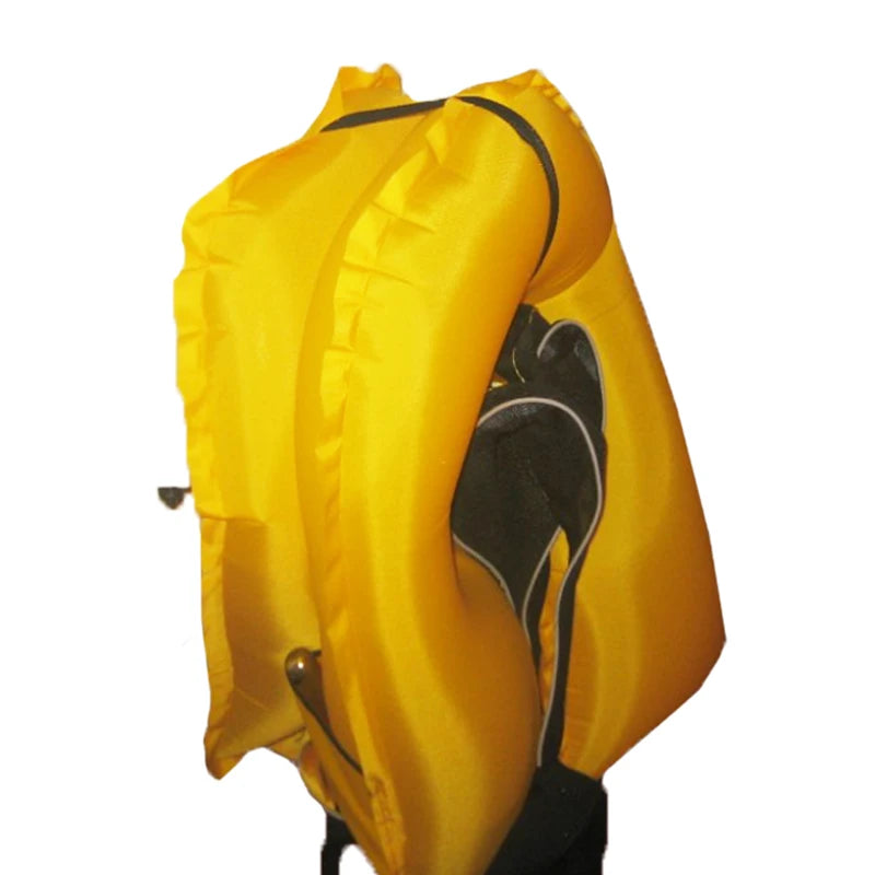 Accessoire Gonflable Gilet Sauvetage Double Airbags 275N - détail du sifflet de sécurité