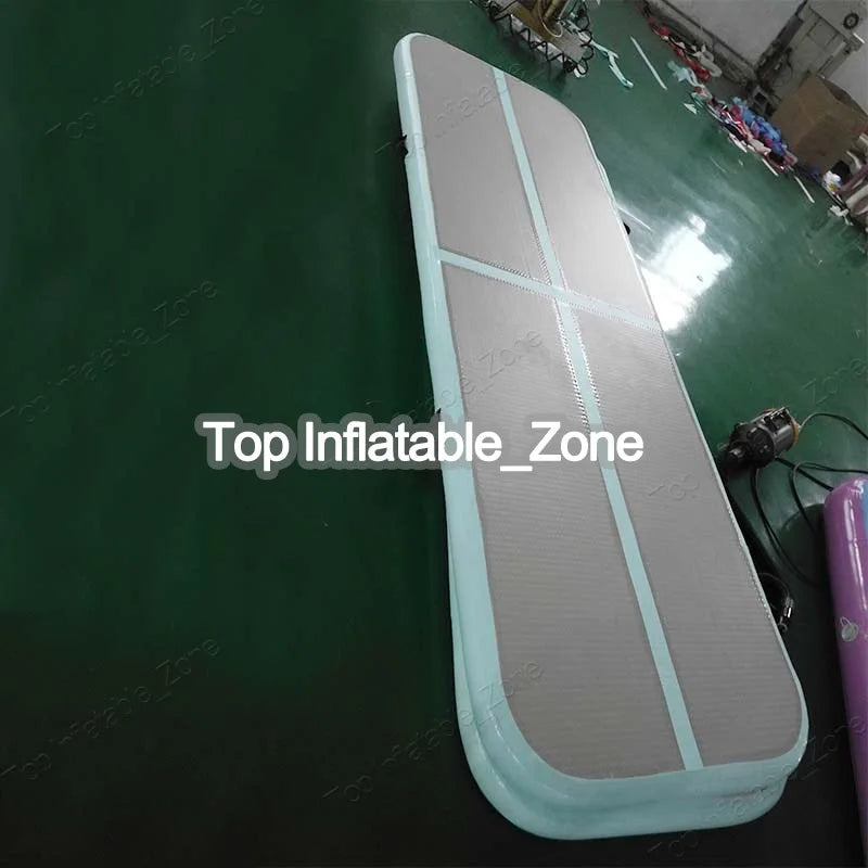 Tapis gonflable air track installé au sol