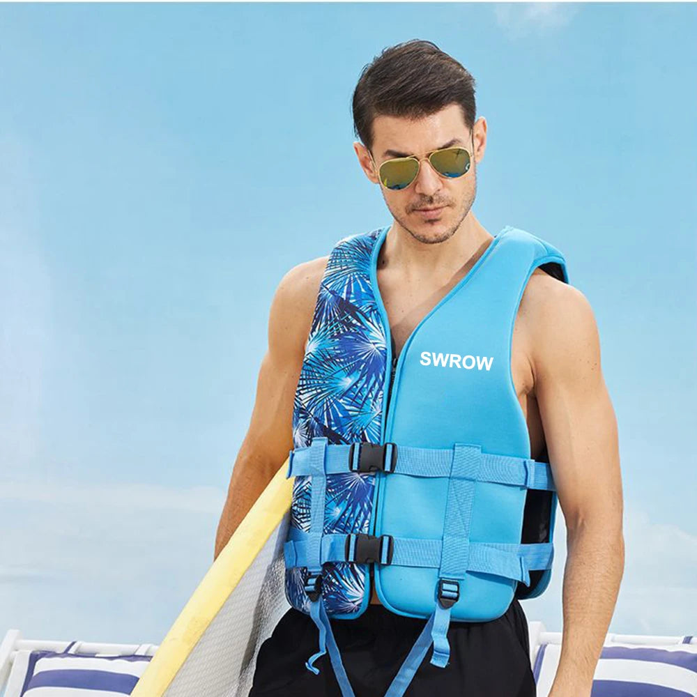Gilet de flottabilité bleu porté lors d'une sortie kayak