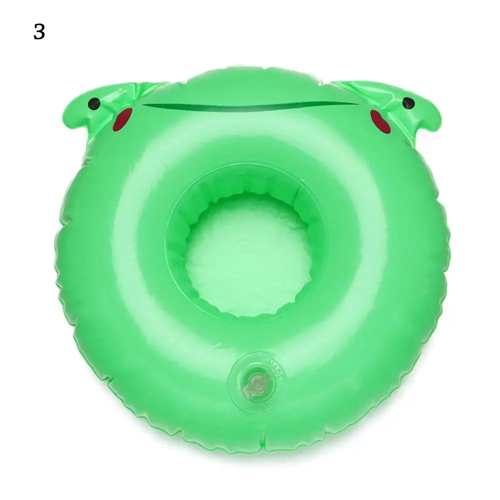 Porte-gobelet gonflable flottant modèle 9 sur l'eau