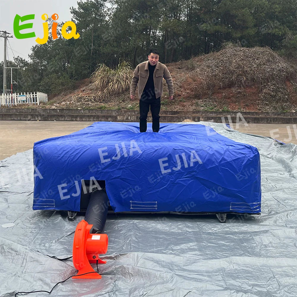 Airbag gonflable installé en intérieur