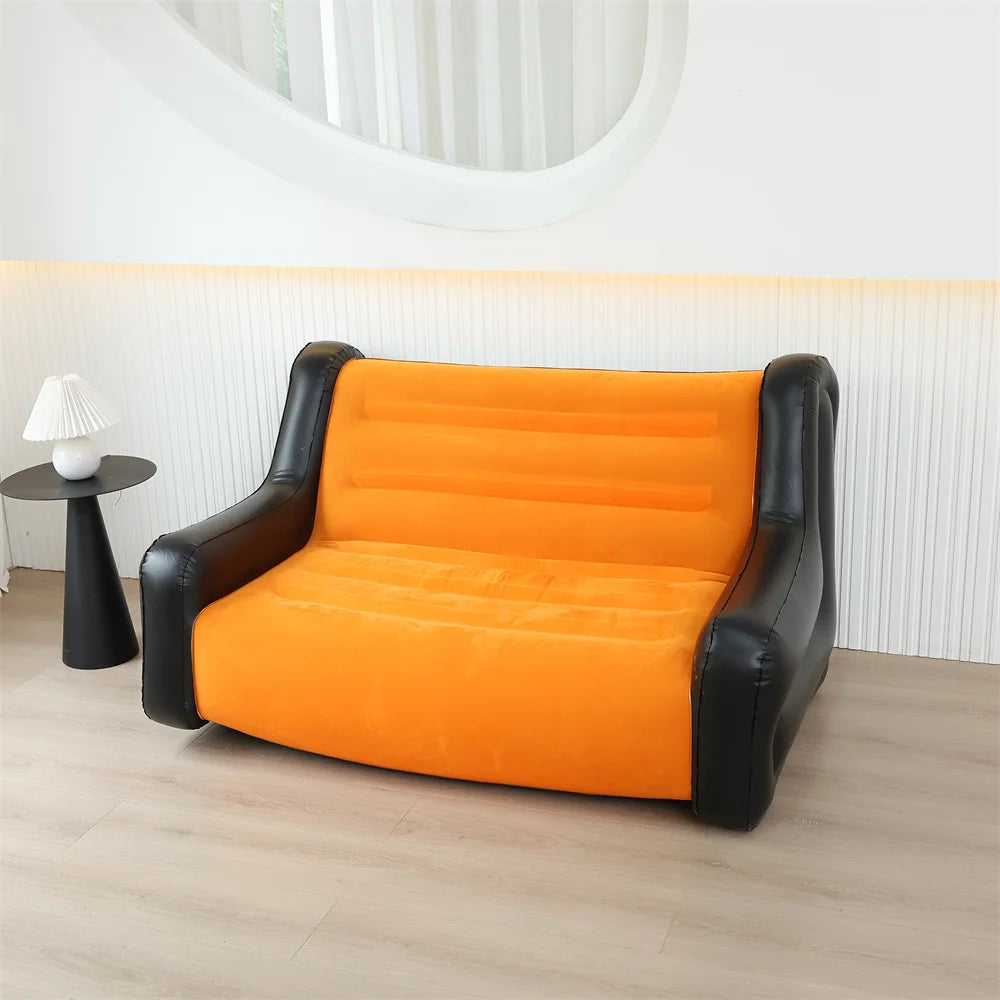 Canapé gonflable pliant utilisé pour une sieste