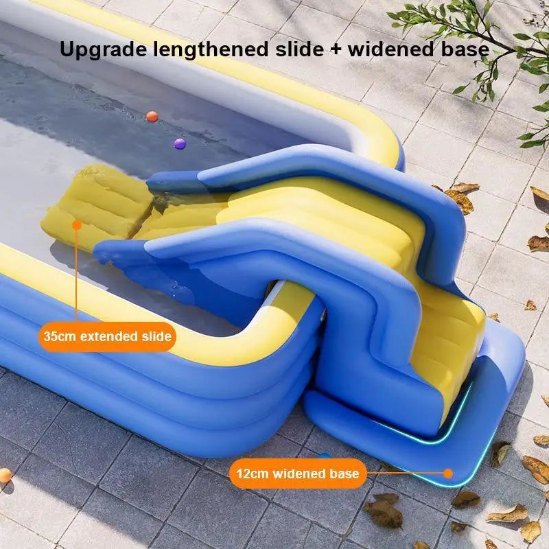 Base stable du toboggan aquatique gonflable remplie d'eau
