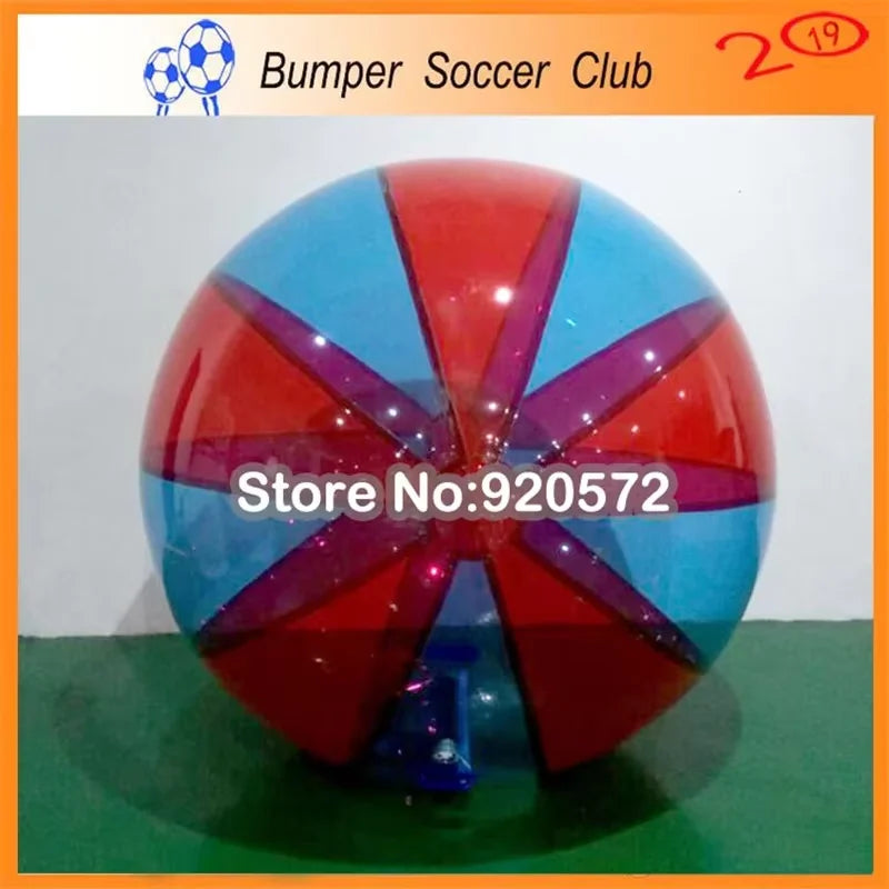 Zorb ball gonflable utilisé entre amis