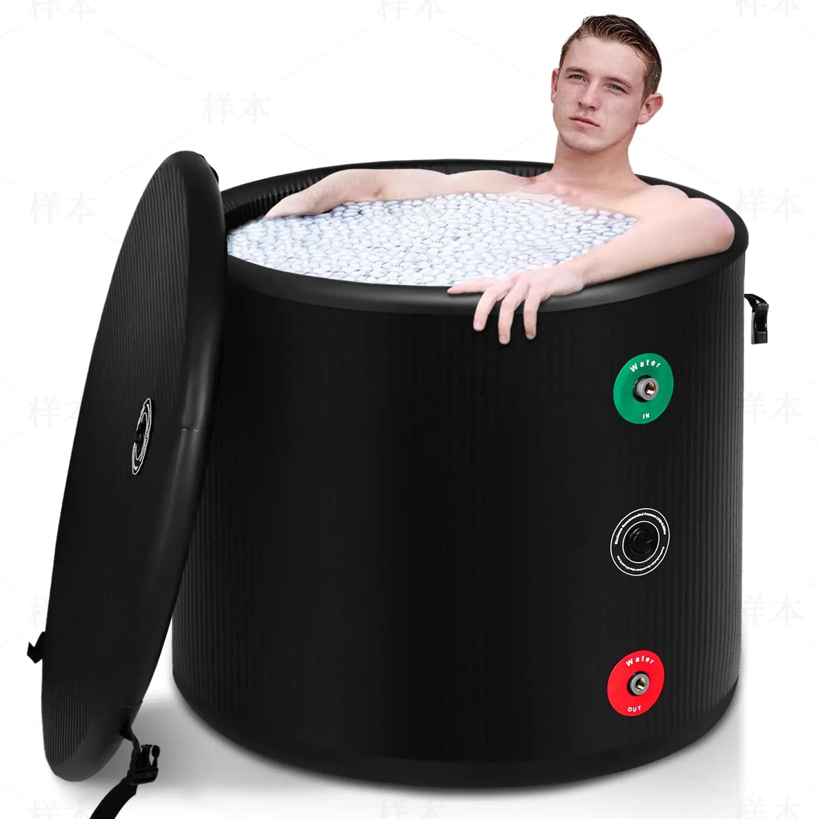 Baignoire gonflable installée en extérieur pour un spa chaud