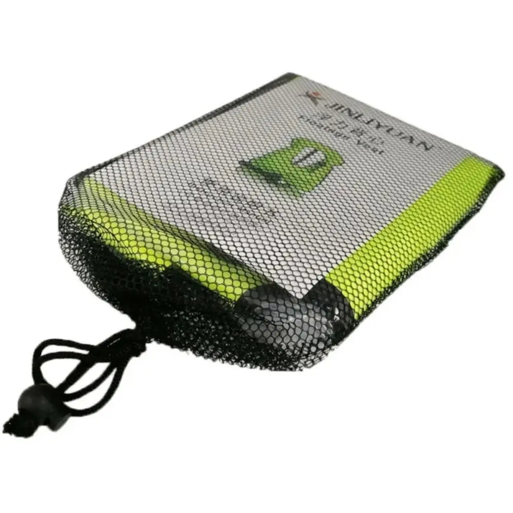 Détail de l'embout buccal de gonflage du gilet