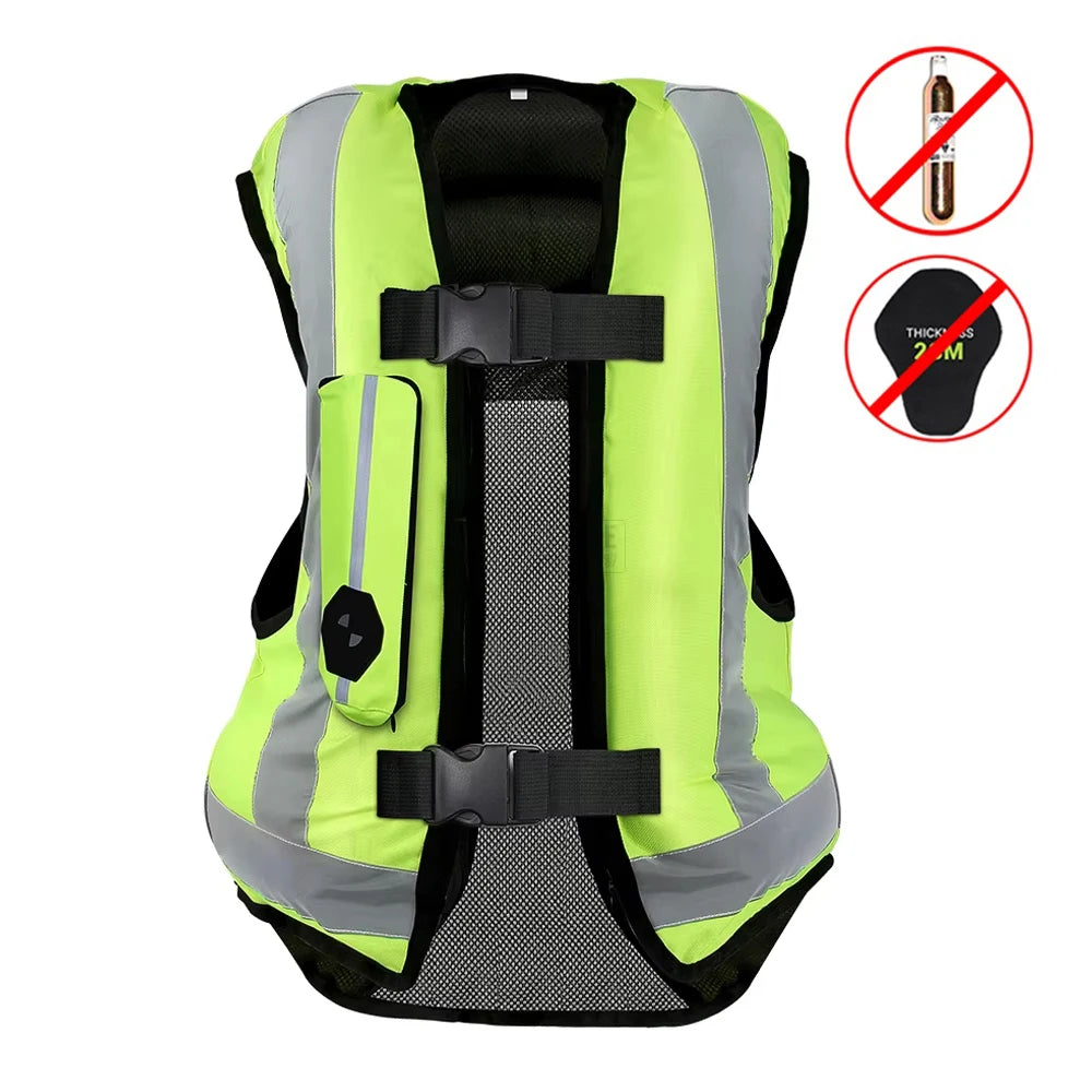 Gilet airbag moto porté lors d'une course