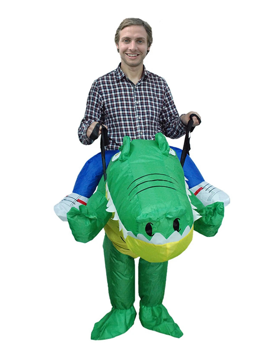 Costume crocodile gonflable effet équitation vue de dos