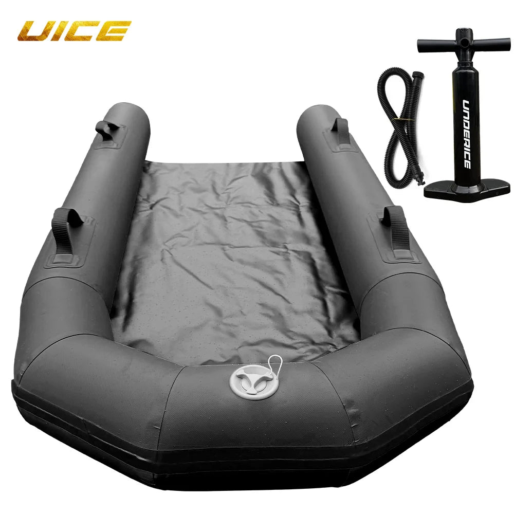 Plateforme flottante gonflable prête pour la sortie nautique