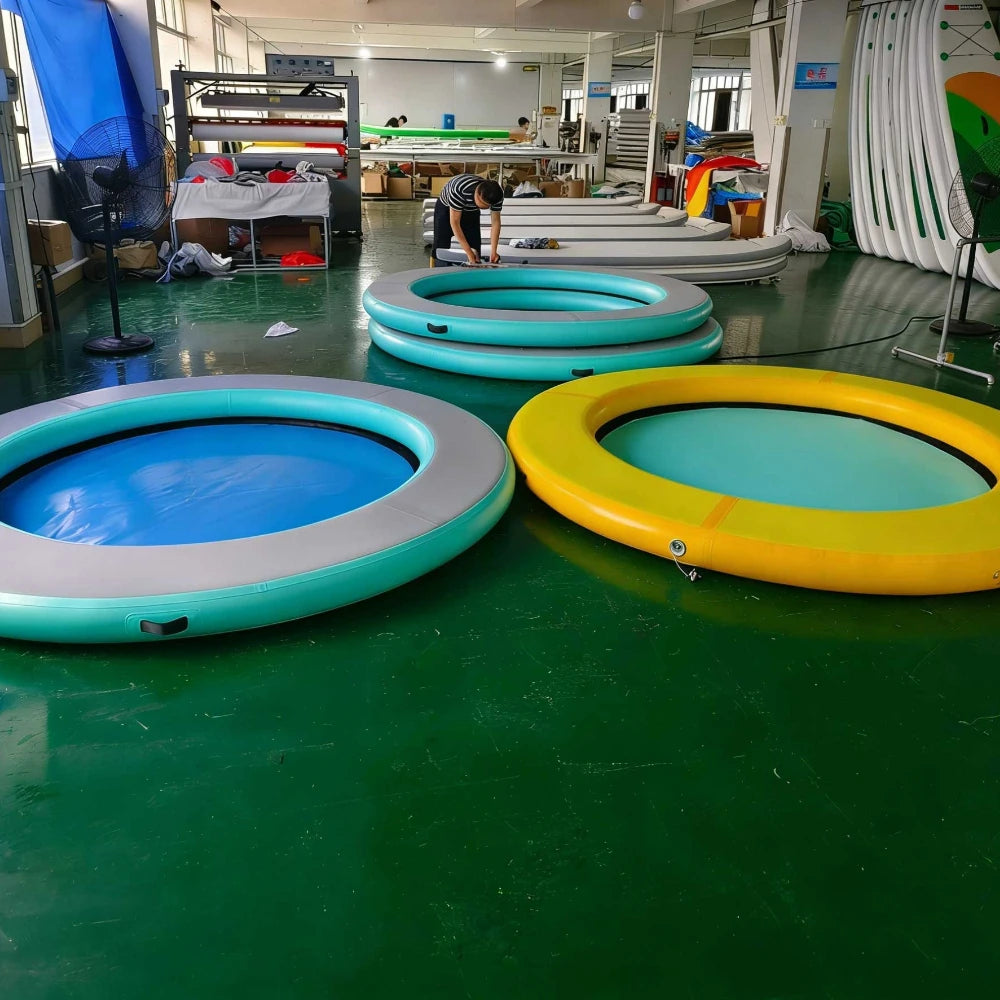 Détail surface antidérapante de la plateforme flottante
