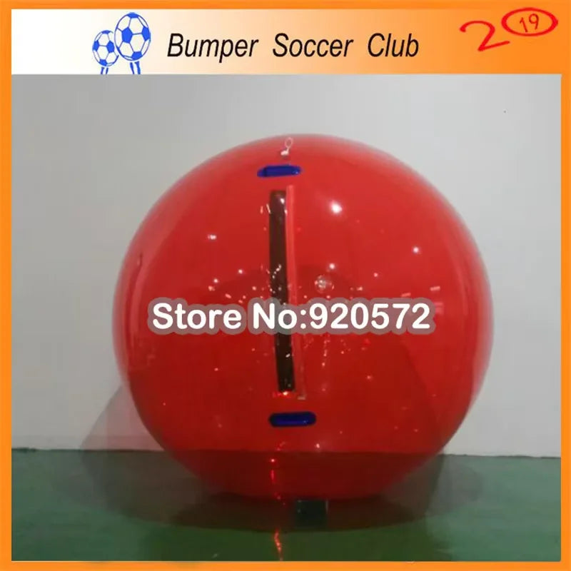 Zorb ball gonflable joueur dedans souriant