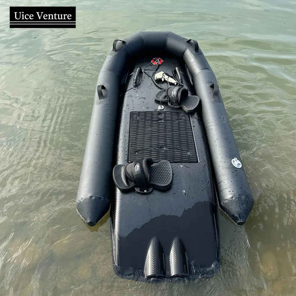Détail de la pompe intégrée de la plateforme flottante