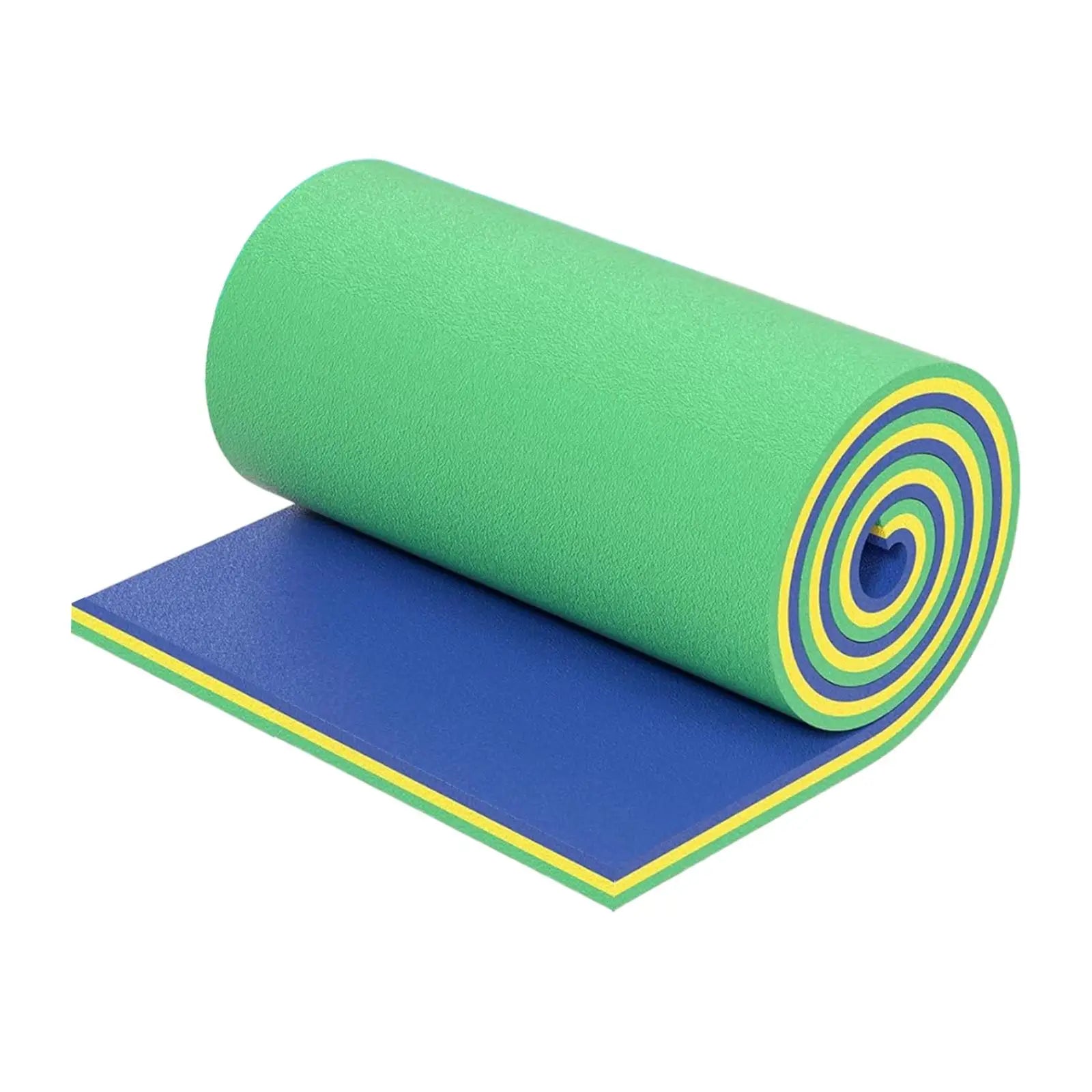 Tapis flottant mousse à la plage