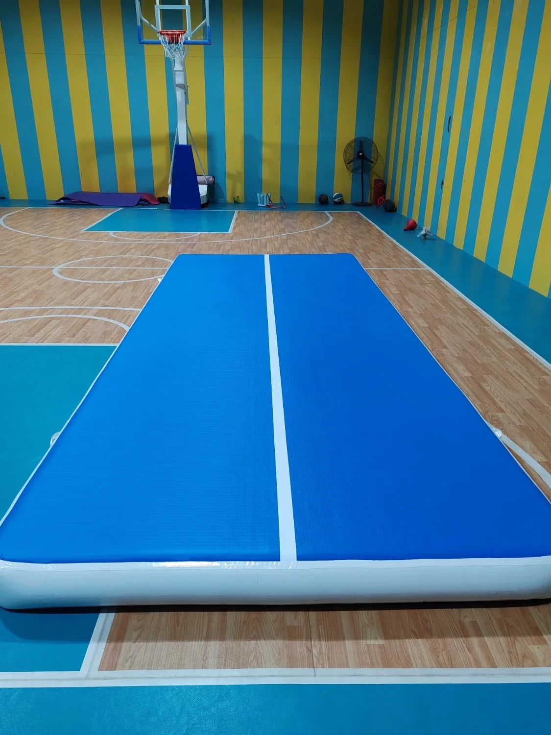 Tapis gonflable gymnastique air track vue d'ensemble