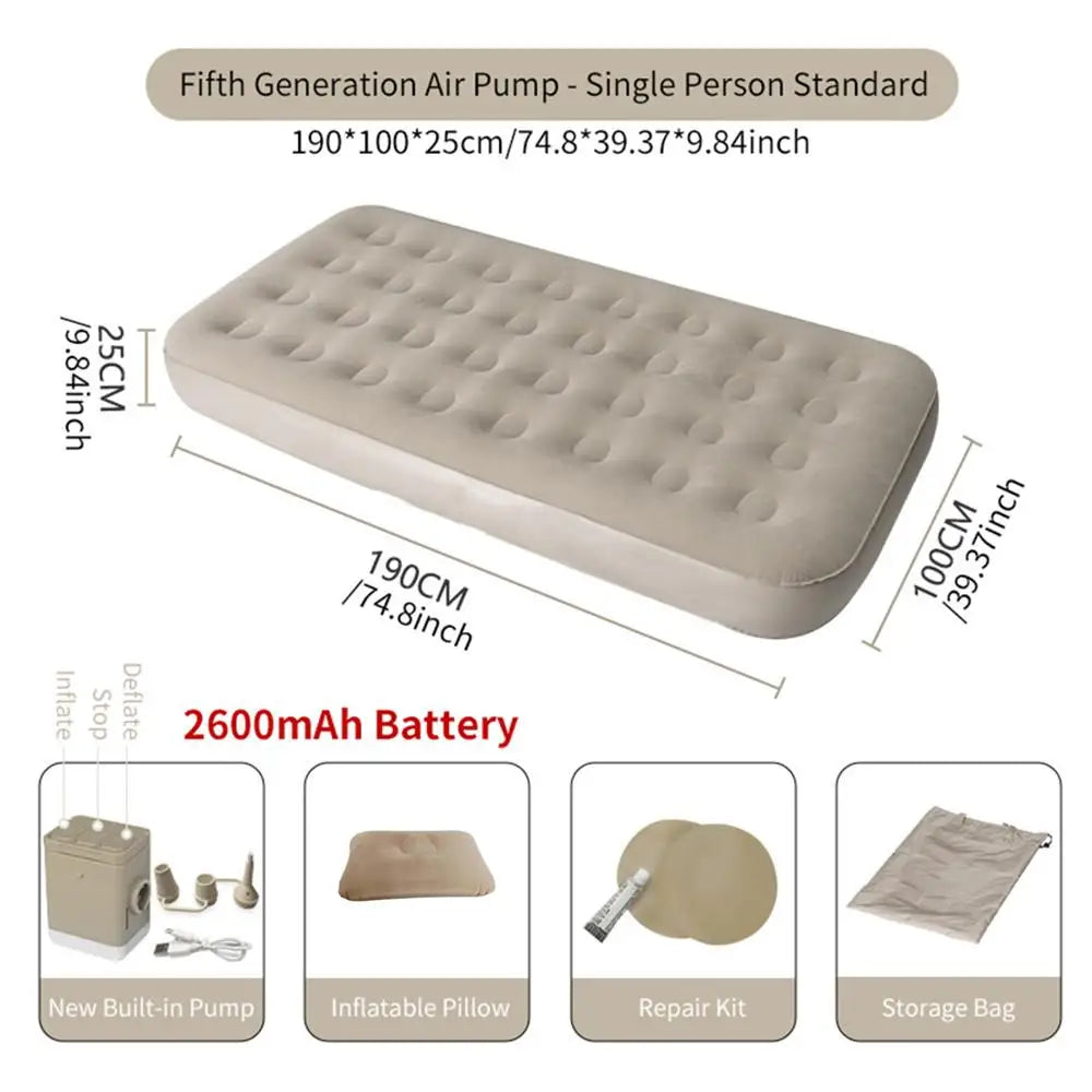 Matelas de camping gonflable installé en extérieur