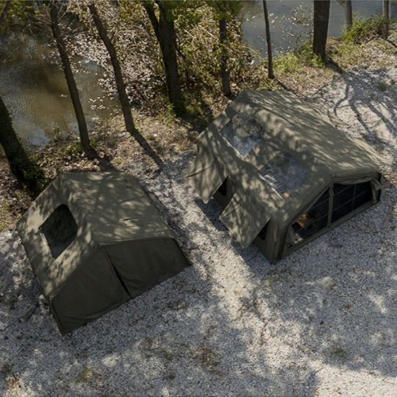 Tente gonflable camping montée en pleine nature