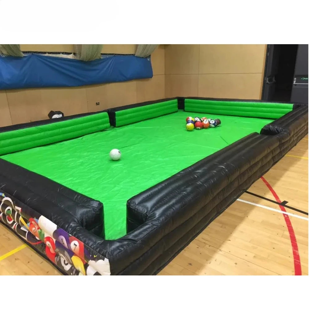 Billard gonflable Snookball avec 16 boules vue de dessus