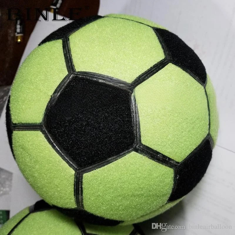 Cible fléchette gonflable football vue d'ensemble