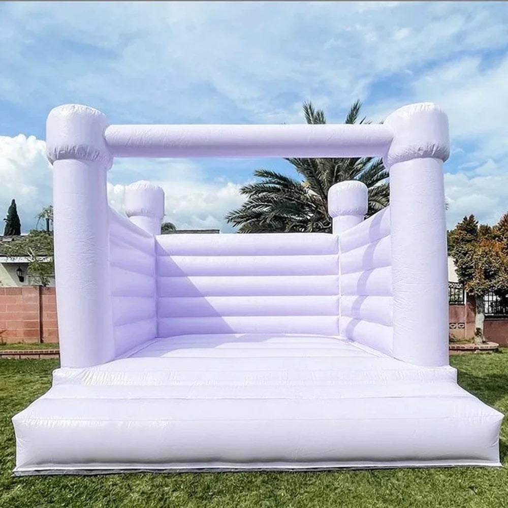 Détail du tissu PVC renforcé du château gonflable pastel