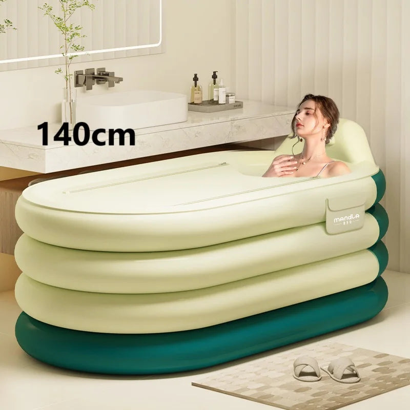 Vue de dessus de la baignoire gonflable domestique