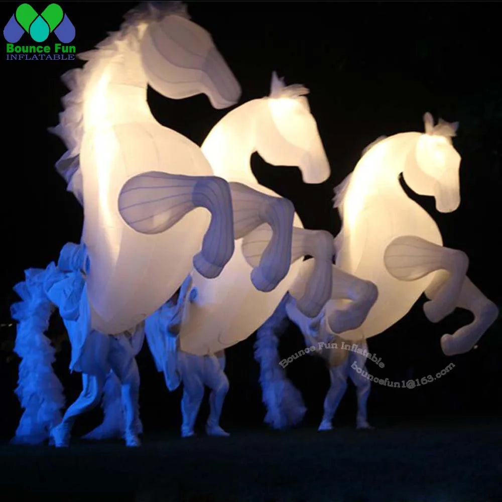 Costume gonflable cheval blanc lumineux vue d'ensemble