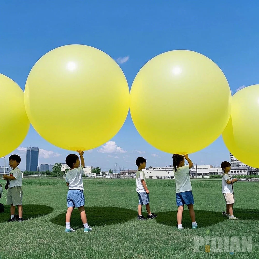 Ballon gonflable macaron coloris jaune