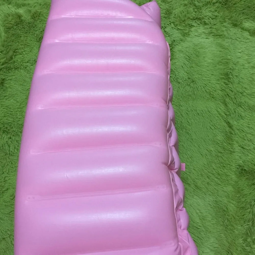 Baignoire gonflable enfant utilisée à la maison