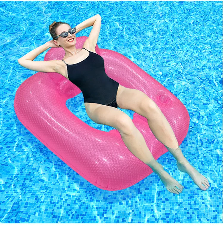 Bouée gonflable tapis flottant carré sur l'eau
