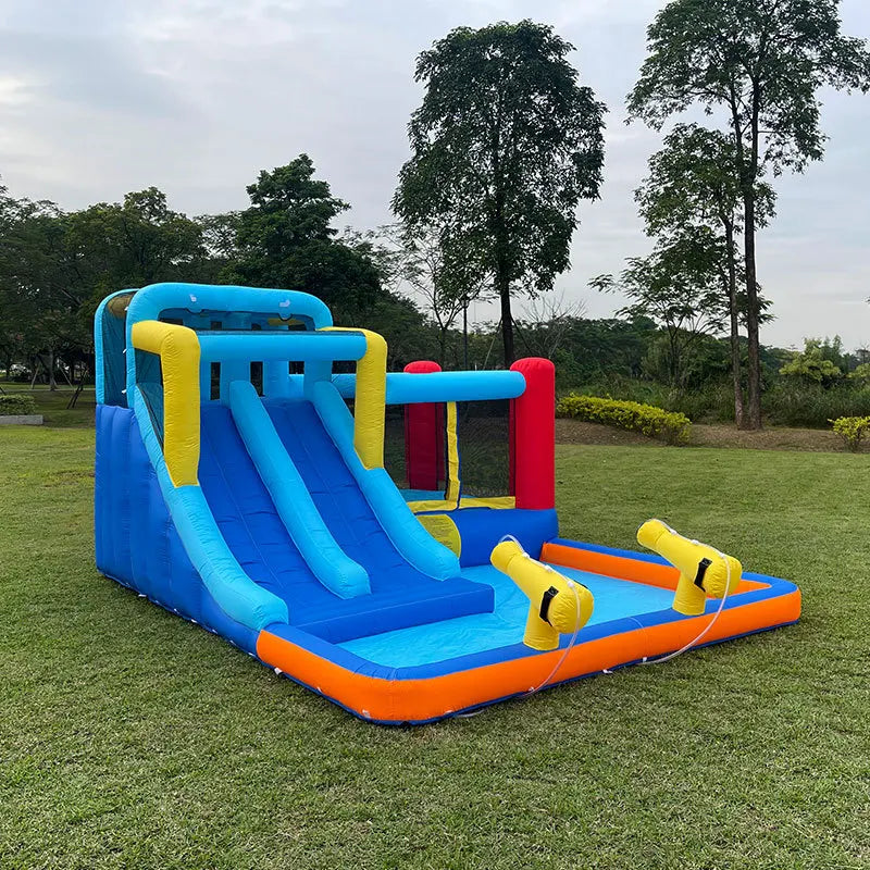 Aire de jeux gonflable extérieure avec toboggan pour fête d'anniversaire