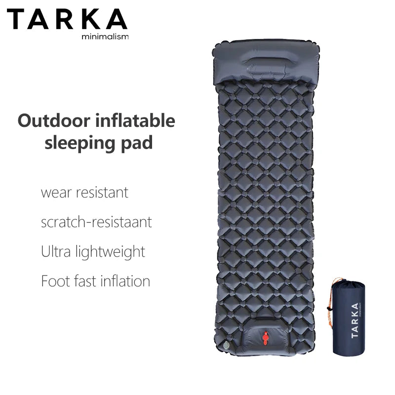 Tapis gonflable coloris gris installé en extérieur