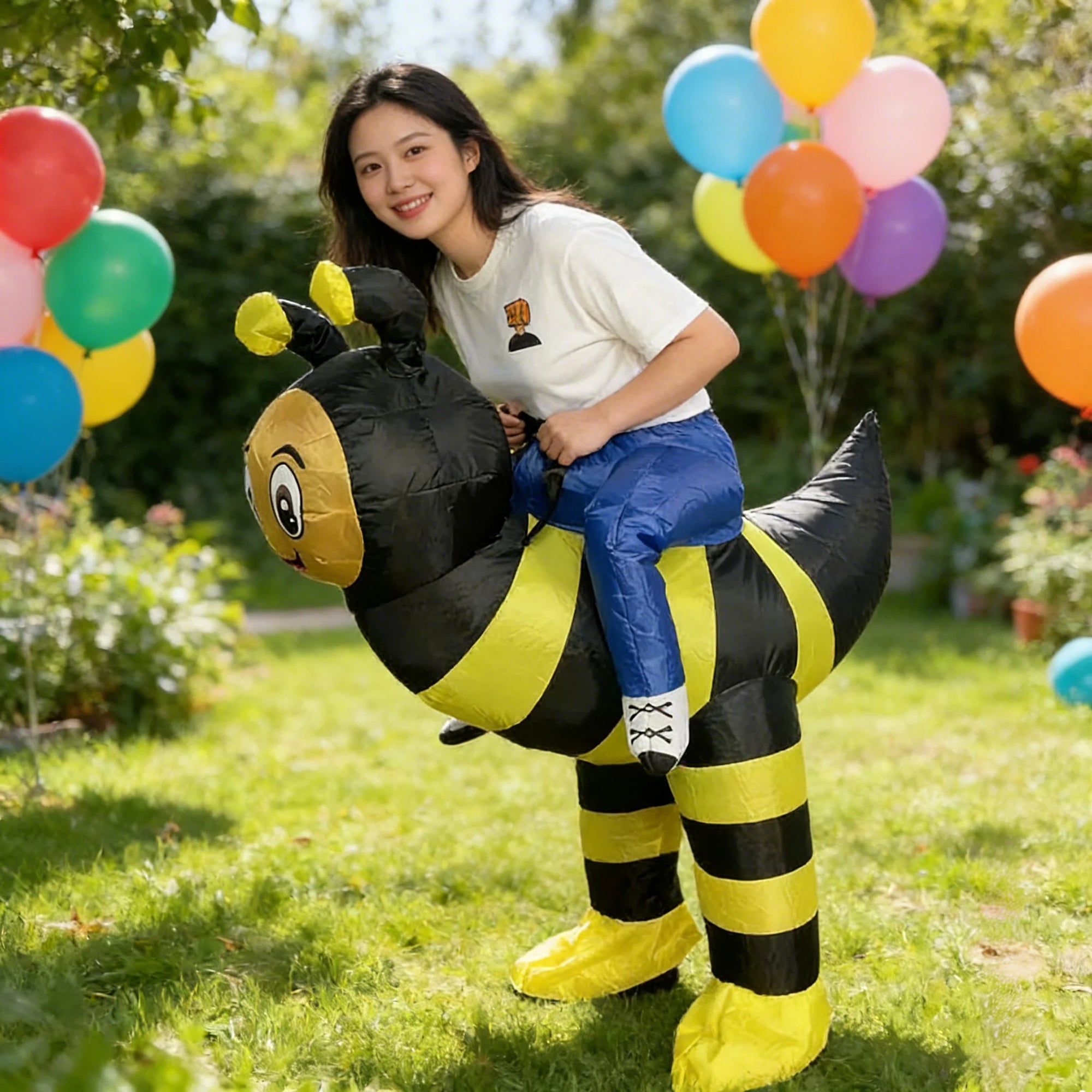 Costume gonflable abeille adulte jaune noir vue de face