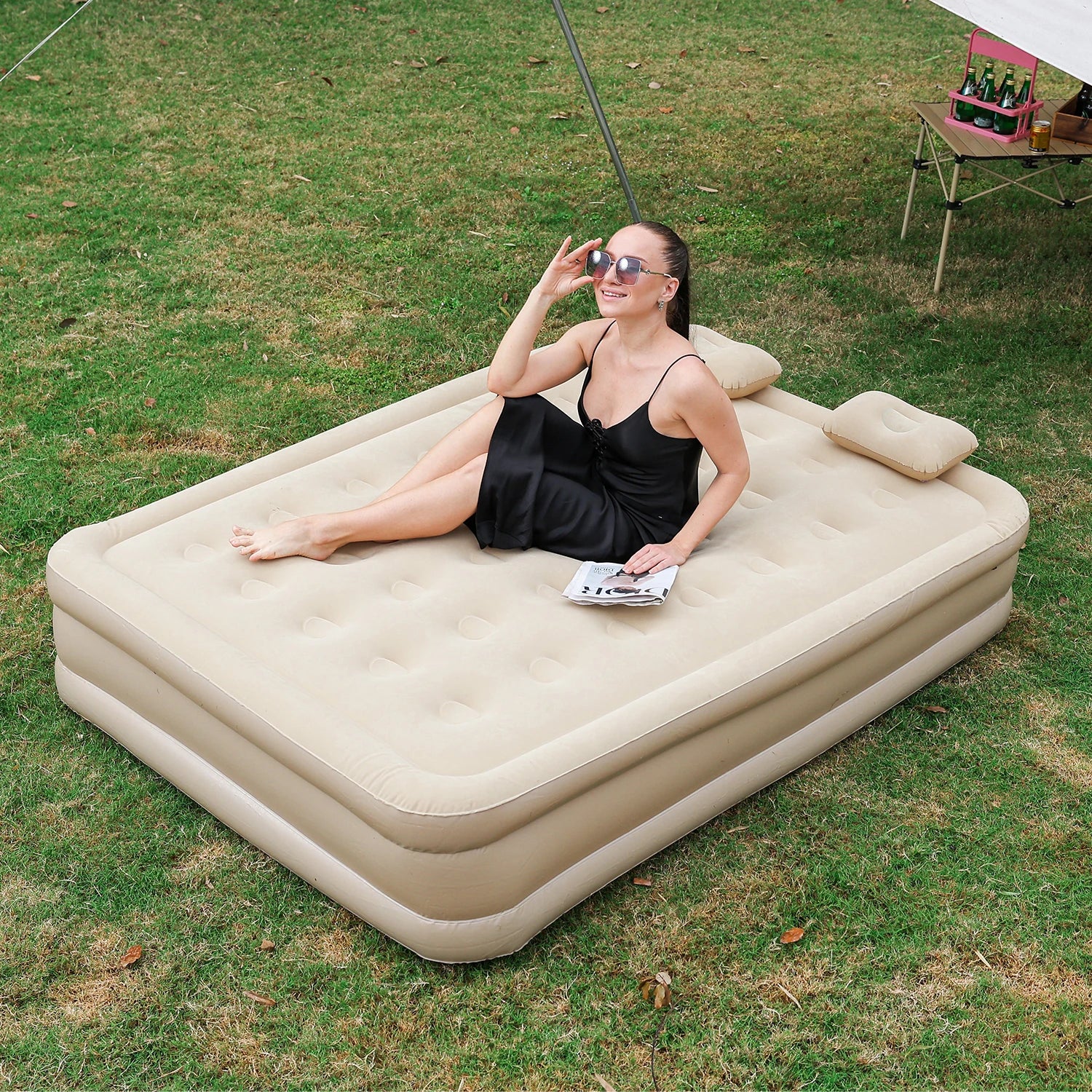 Pompe intégrée du matelas gonflable de glamping
