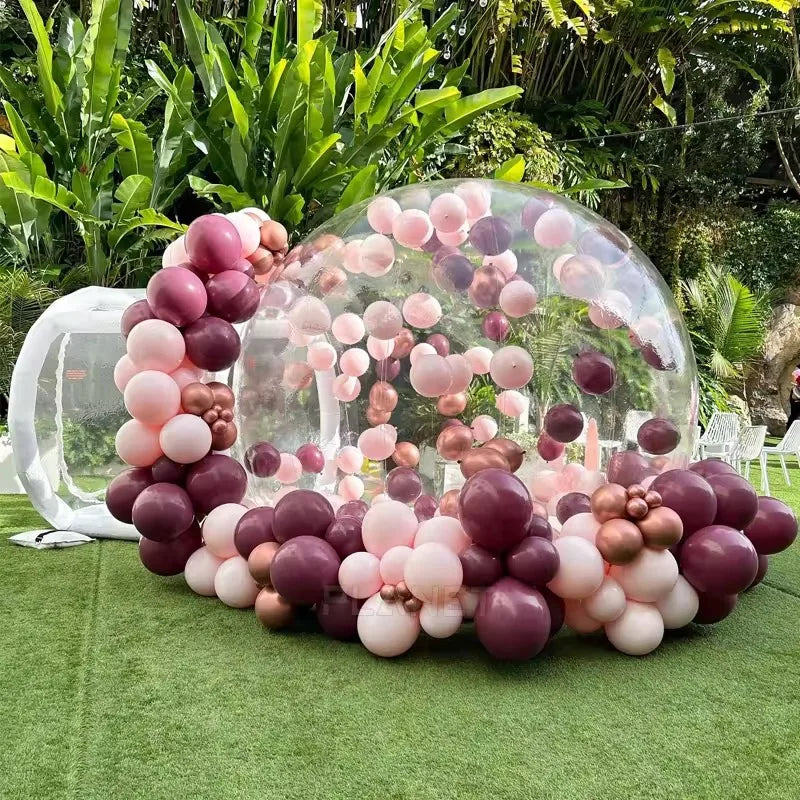 Bulle gonflable dôme transparente en extérieur de nuit illuminée