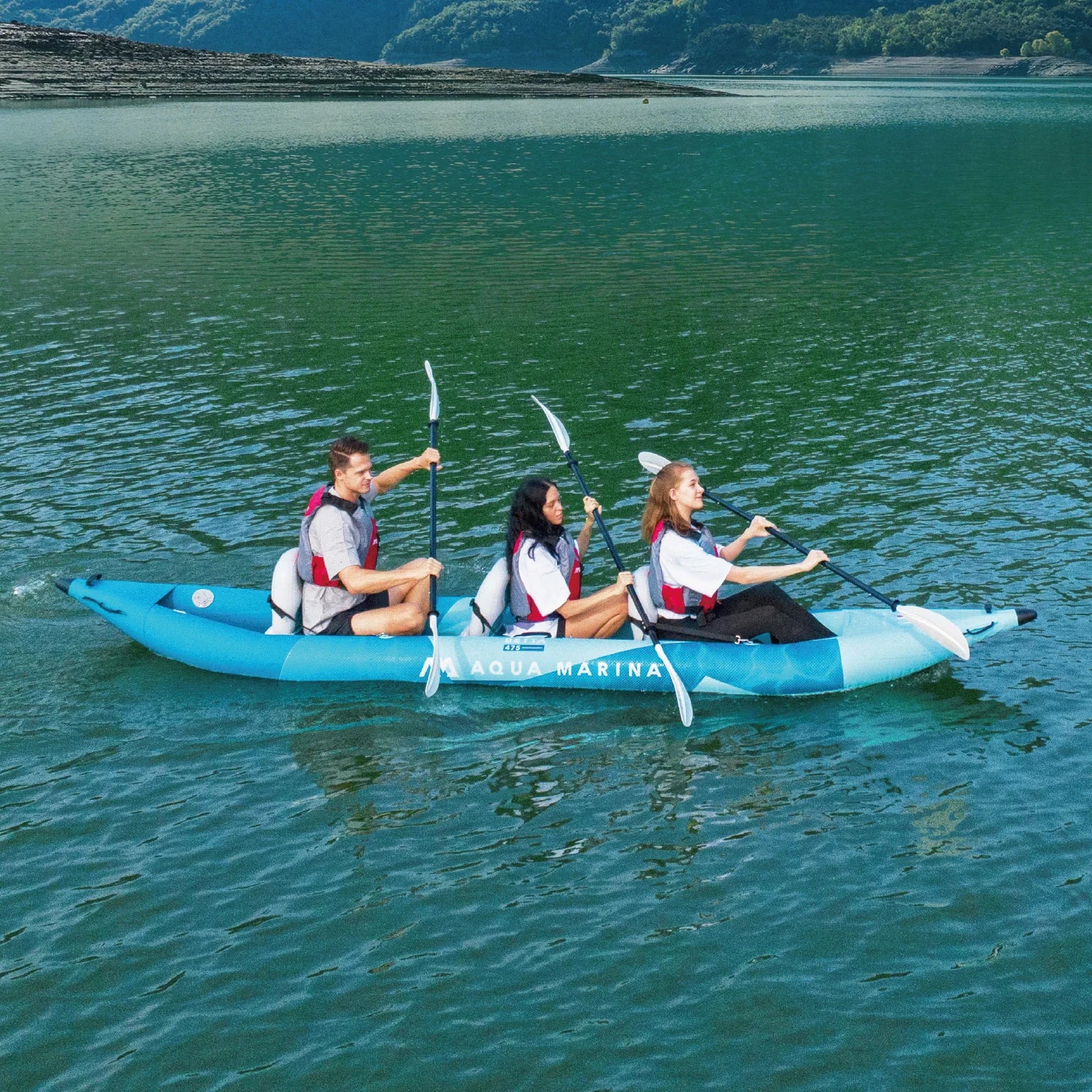 Bateau gonflable sportif surf gonflé avec pompe à pied
