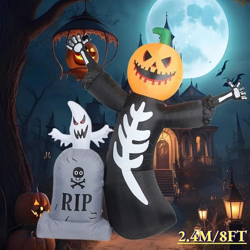 Squelette gonflable Halloween 2,4 m dans un jardin de nuit