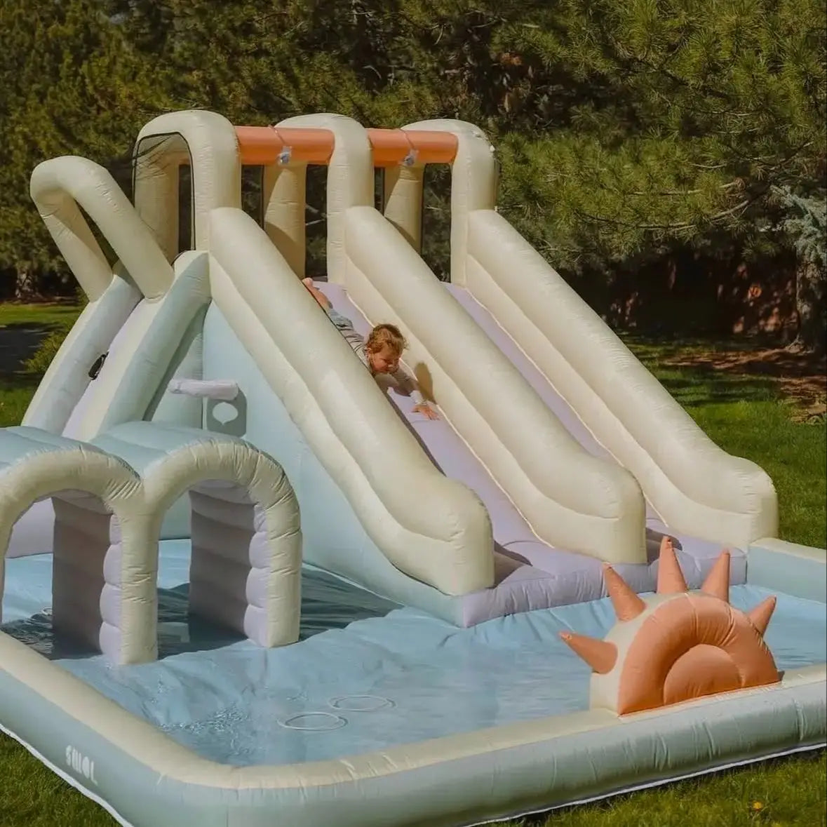 Château gonflable PVC toboggan aquatique anniversaire