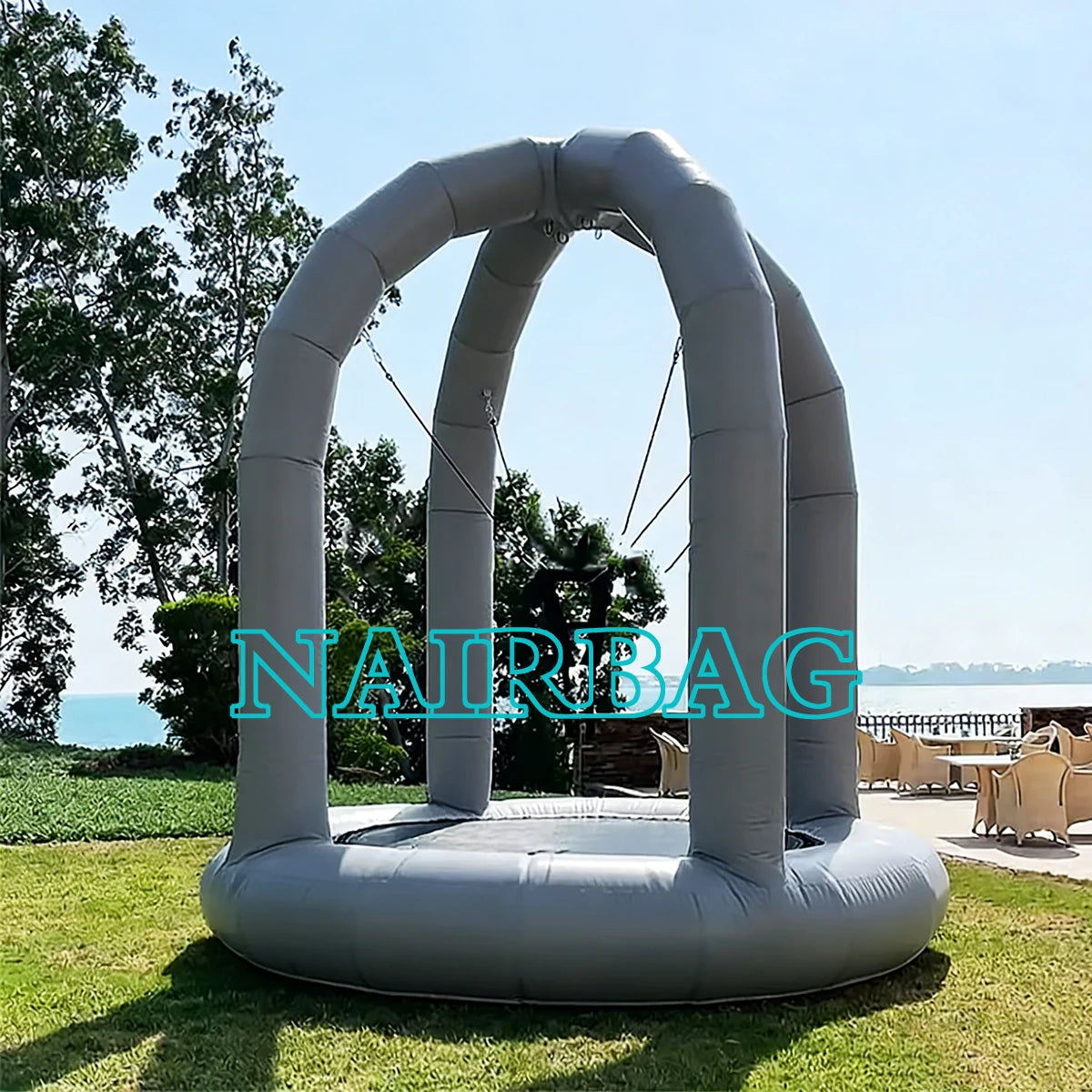 Détail de la structure du trampoline gonflable saut élastique
