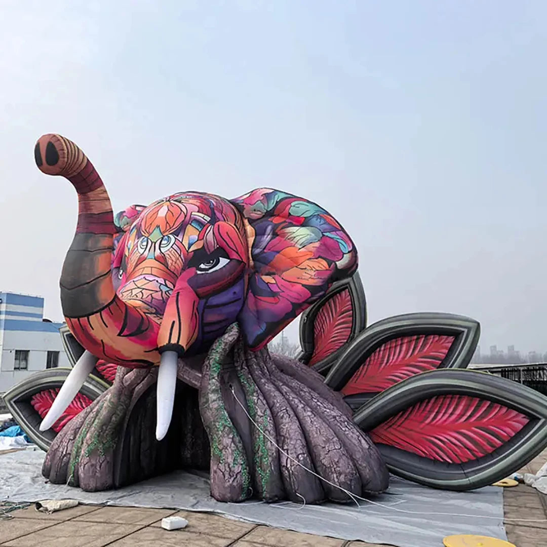 Tente gonflable scène éléphant installée en extérieur pour une soirée