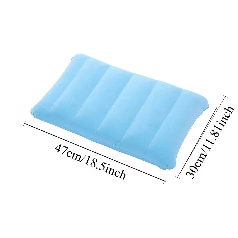 Oreiller gonflable pliable rangé pour le transport