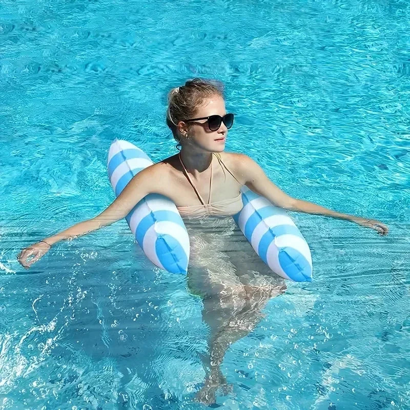 Matelas aquatique gonflable rayé vue d'ensemble