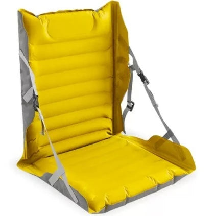 Coussin de siege gonflable utilise a la plage