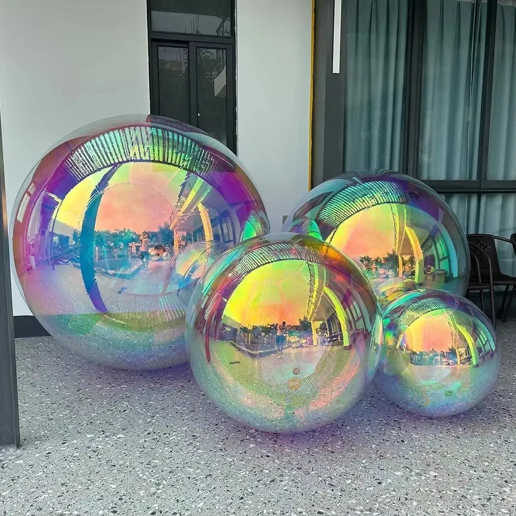 Décoration de mariage avec boules miroir gonflables