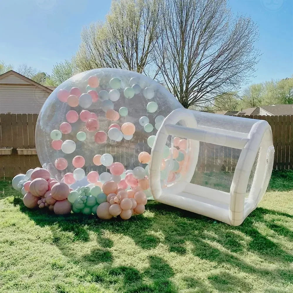 Bulle gonflable transparente maison enfants installée en extérieur