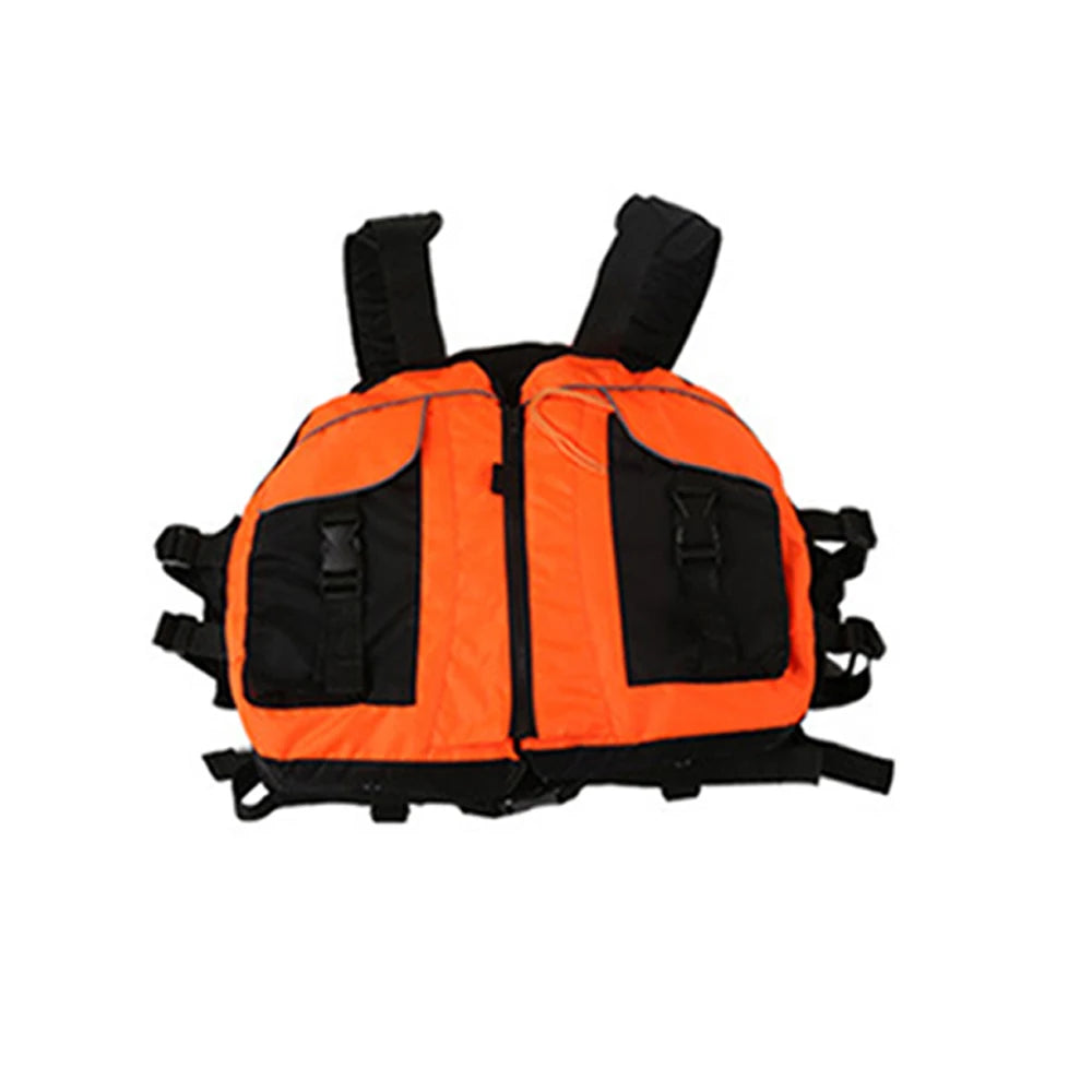 Gilet de sauvetage gonflable porté en canoë