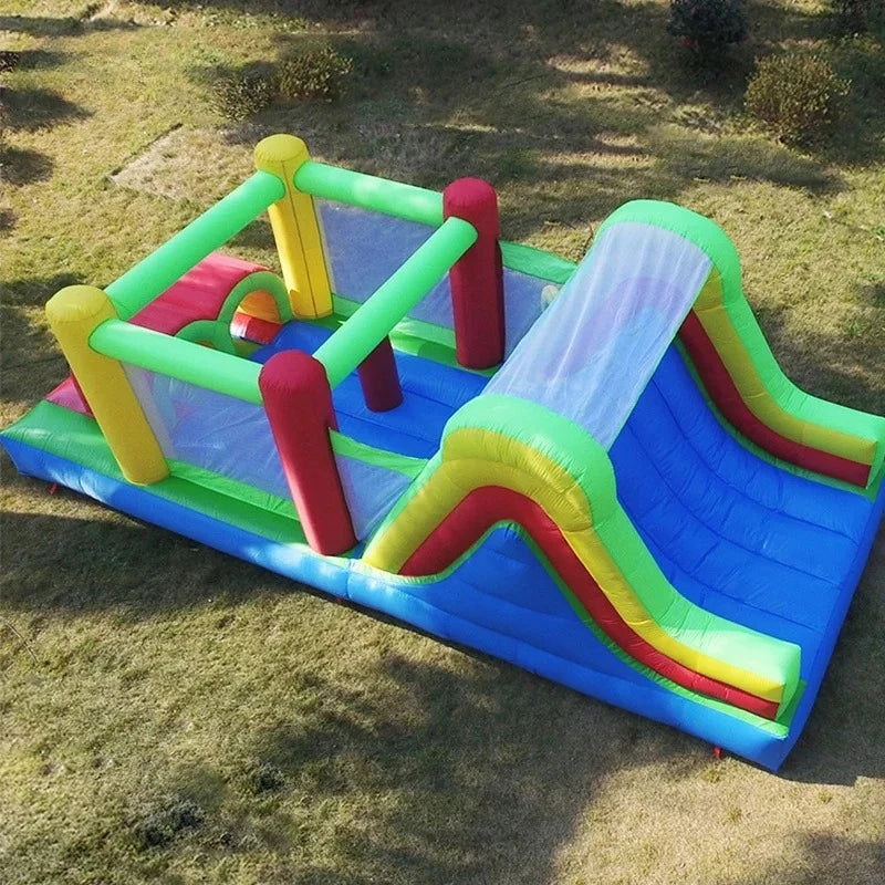 Château gonflable enfants en action