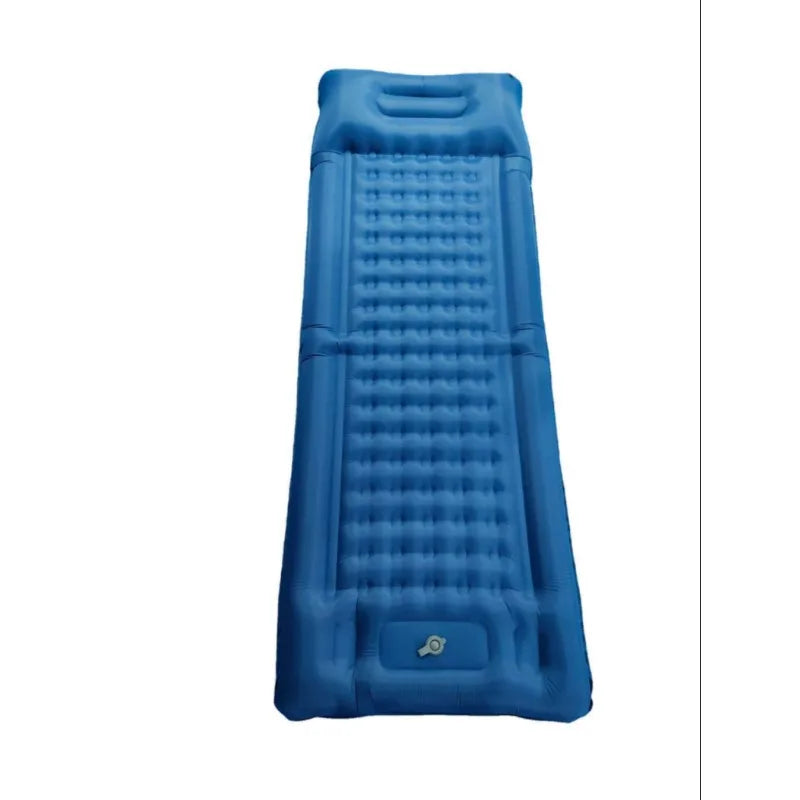 Tapis de couchage gonflable utilisé en randonnée