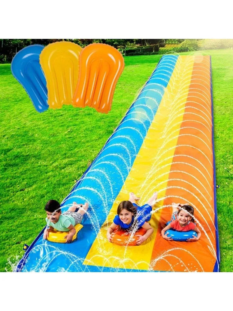 Installation facile du toboggan aquatique gonflable avec piquets