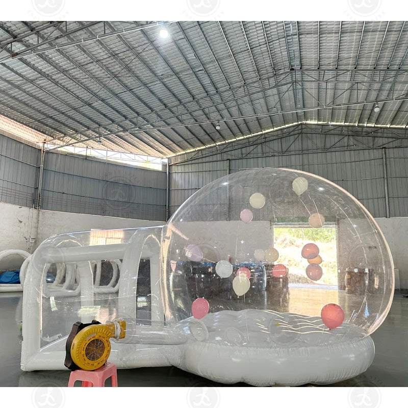 Bulle gonflable transparente utilisée pour une proposition de mariage